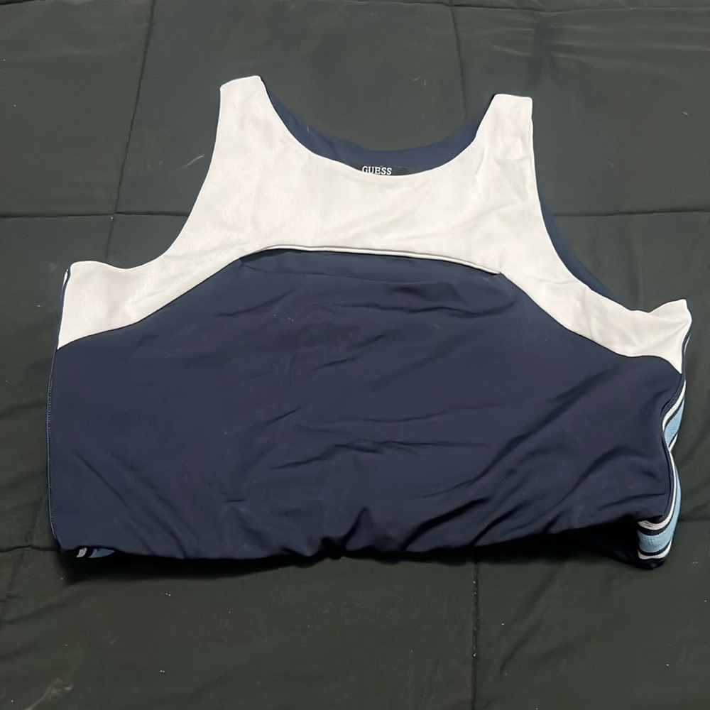 GUESS   sports top